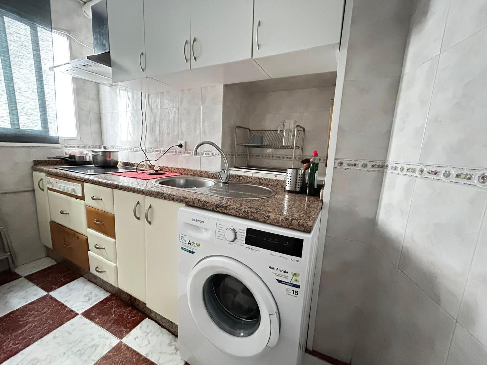 Santa Isabel Low Cost Rooms In Private House Sevilla Rum bild